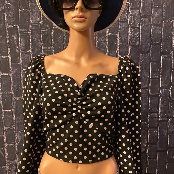 POLKA @DOTS - Picture 2 of 4